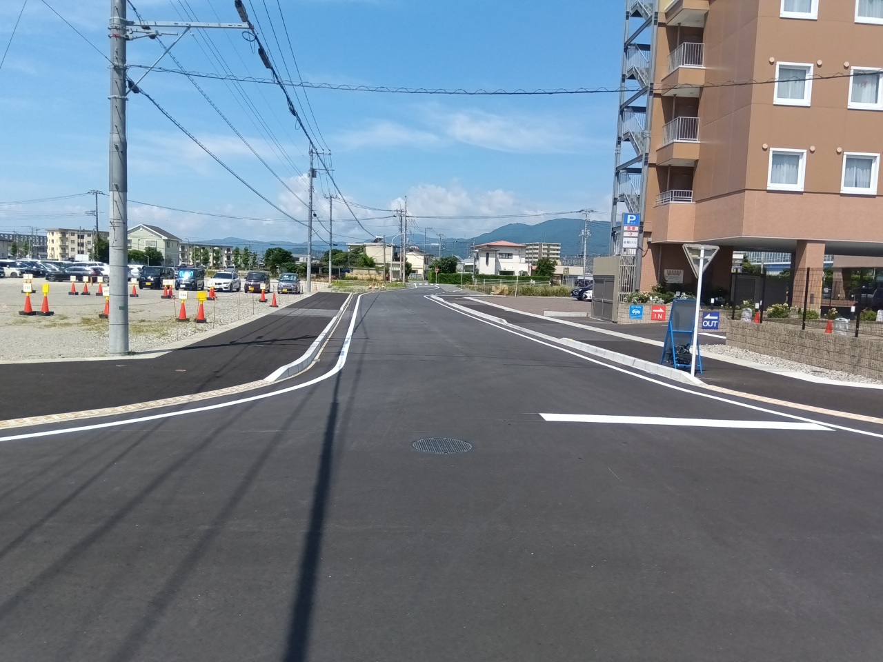 令和６年度　新富士駅南地区土地区画整理事業　主要区画２号線街路築造及び管路新設ほか工事