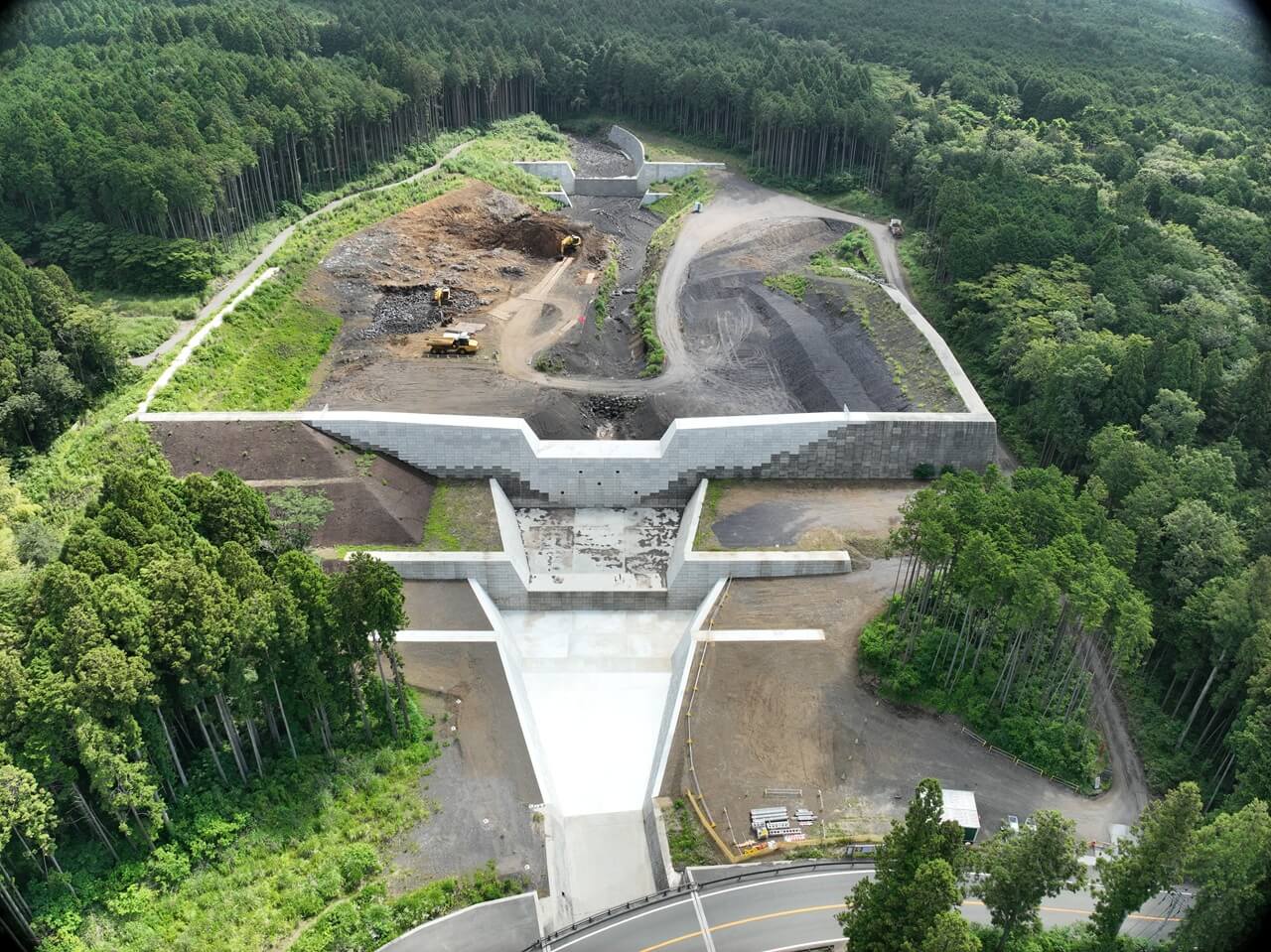 令和５年度　富士山風祭上流遊砂地整備工事