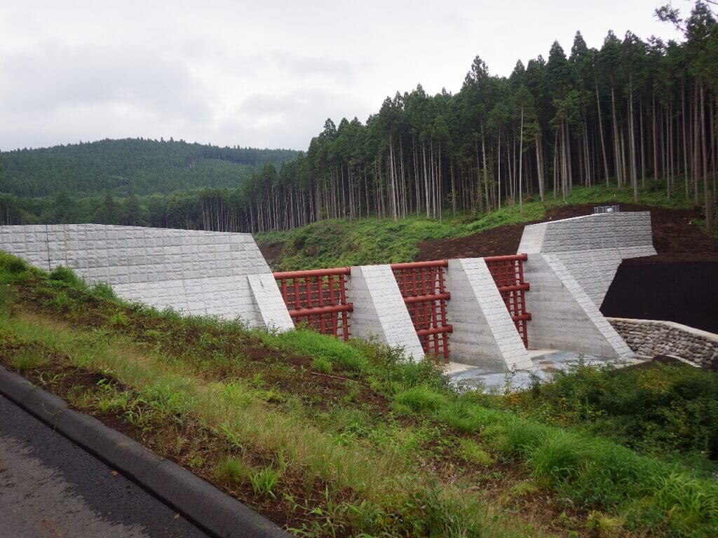 平成２５年度　弓沢第５砂防堰堤本体工事